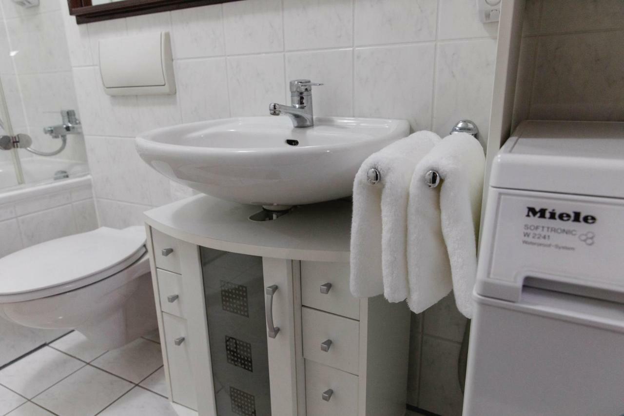 Luxury Flat Between Cologne And Bonn And Phantasialand Bruhl Веселинг Екстериор снимка